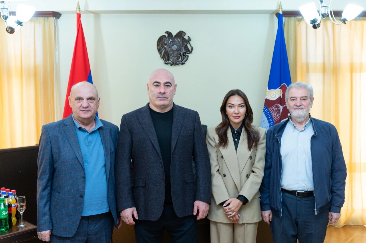 Մենք աջակցում ենք այն կրթական ծրագրերը, որոնք նպաստում են երիտասարդների զարգացմանը
