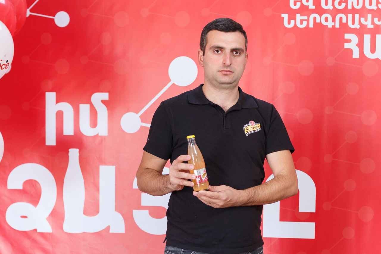 Hrach Jaghinyan coca-cola_11zon